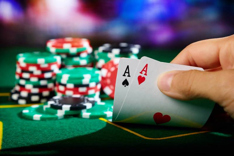 Cách Nhận Diện Bài Mạnh Poker Từ Tay Bài Lão Làng