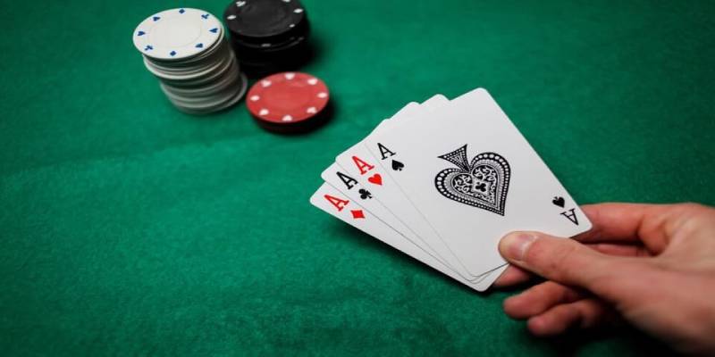 Giới thiệu về poker 4 lá là gì?