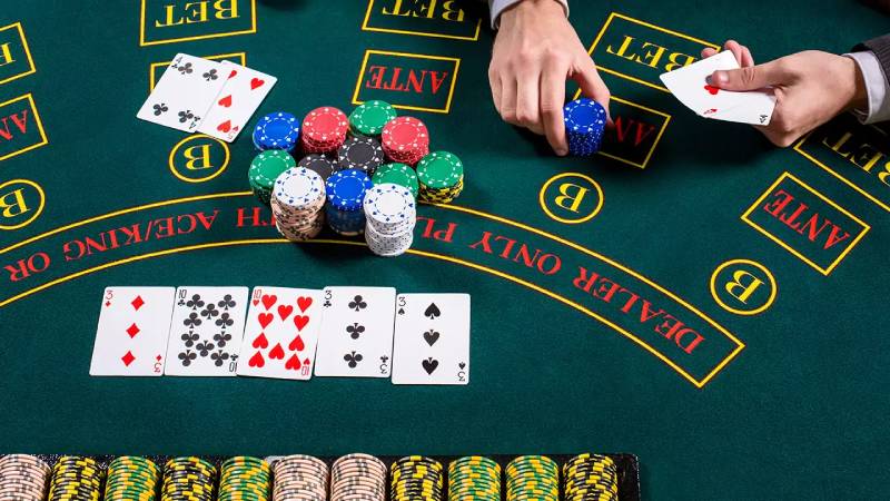 Tại sao nhớ bài lại quan trọng trong poker?